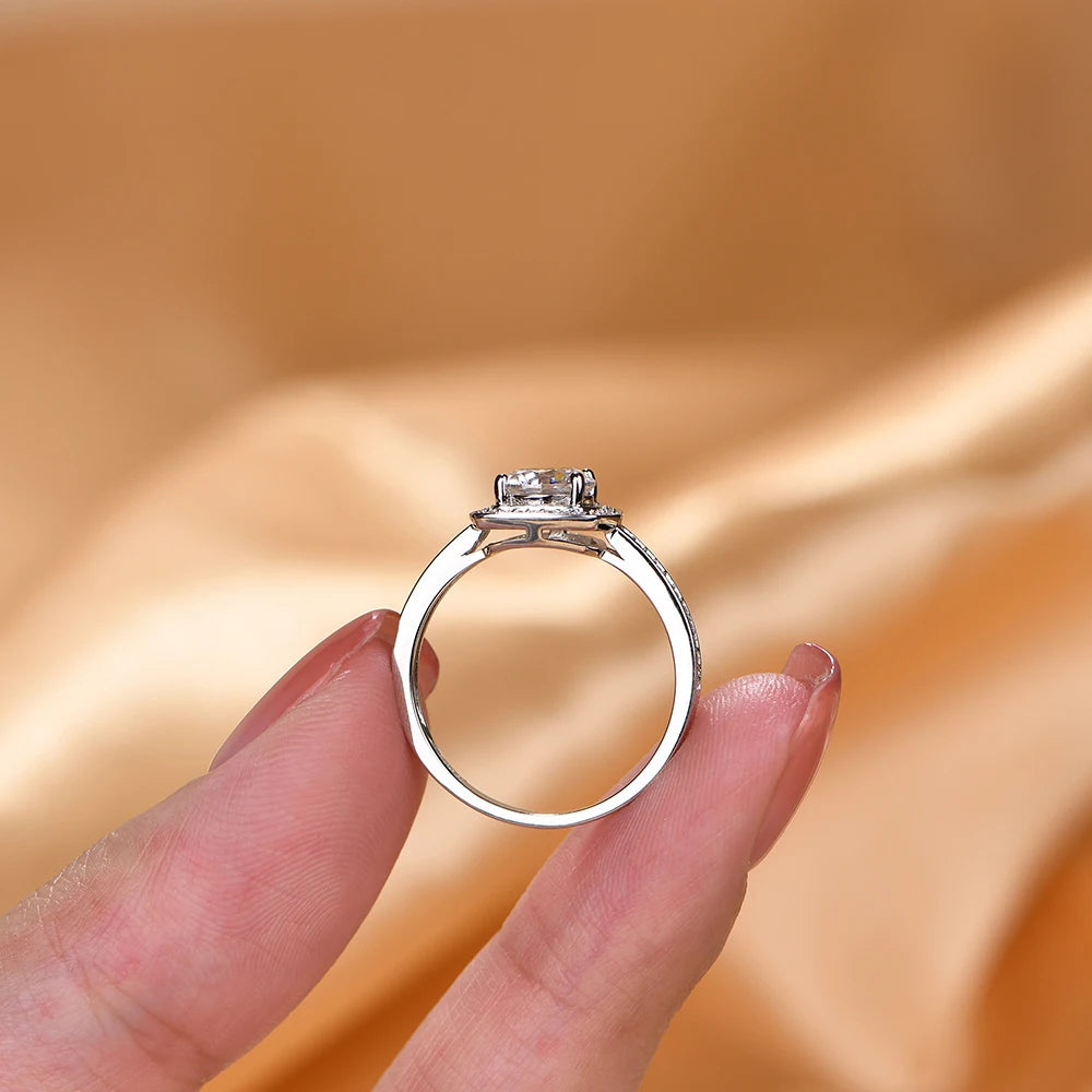 Paris Brilliant Moissanite Ring