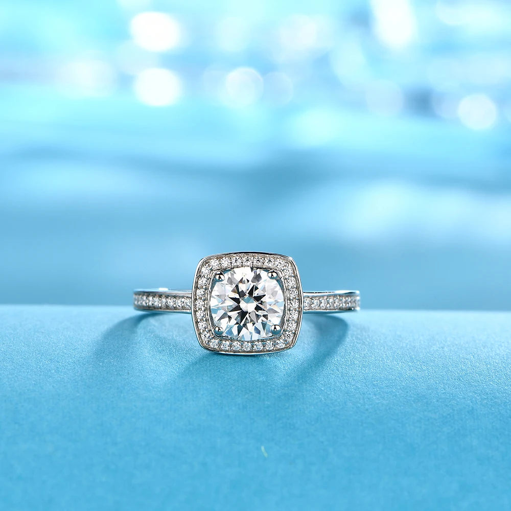 Paris Brilliant Moissanite Ring